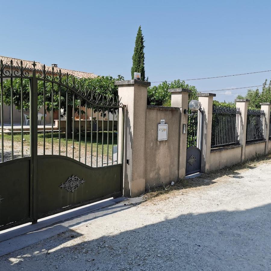 Aux Portes Du Luberon Cheval-Blanc Exterior photo